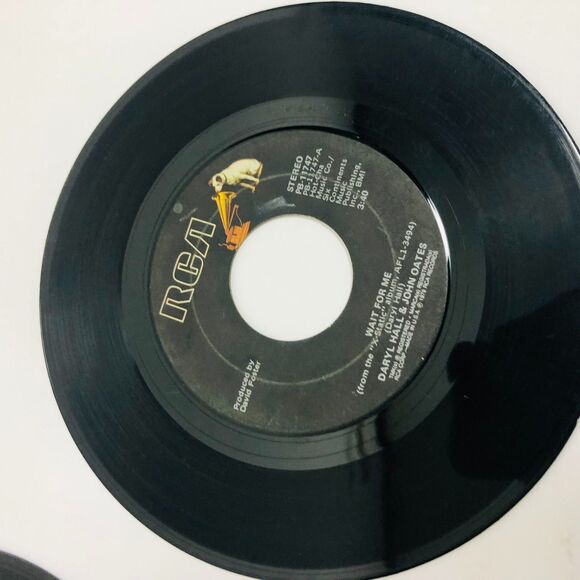 VTG Pop 45 RPM 7" Vinyl Records Tom Jones Anne Murray Hall & Oates Wayne Newton - Picture 11 of 11